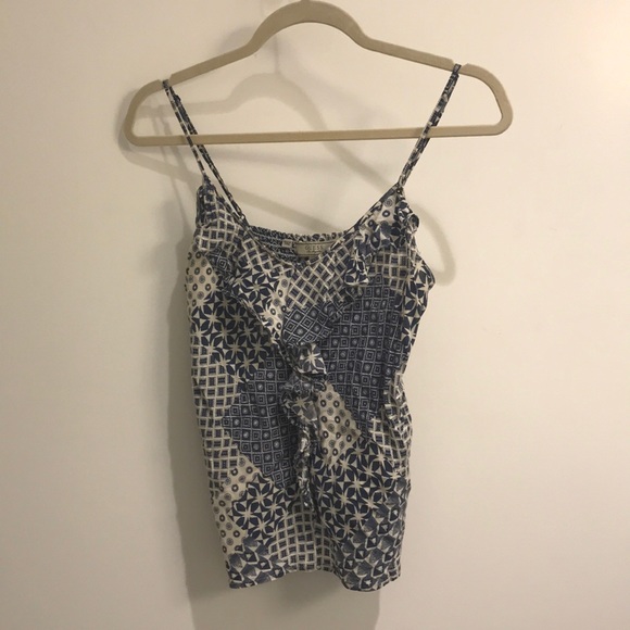 GUESS v-neck tank!!!💙 - Picture 1 of 6